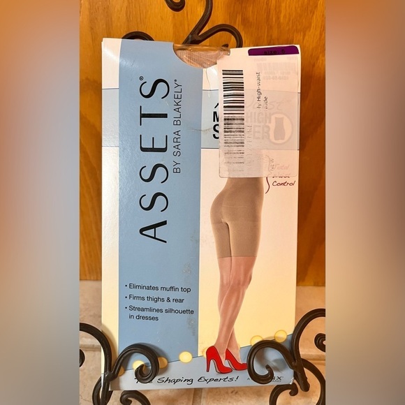 Assets by Sara Blakley Size 5 Nude Hi Waist Mid Thigh Shaper Underwear XXL Shape - Picture 2 of 6
